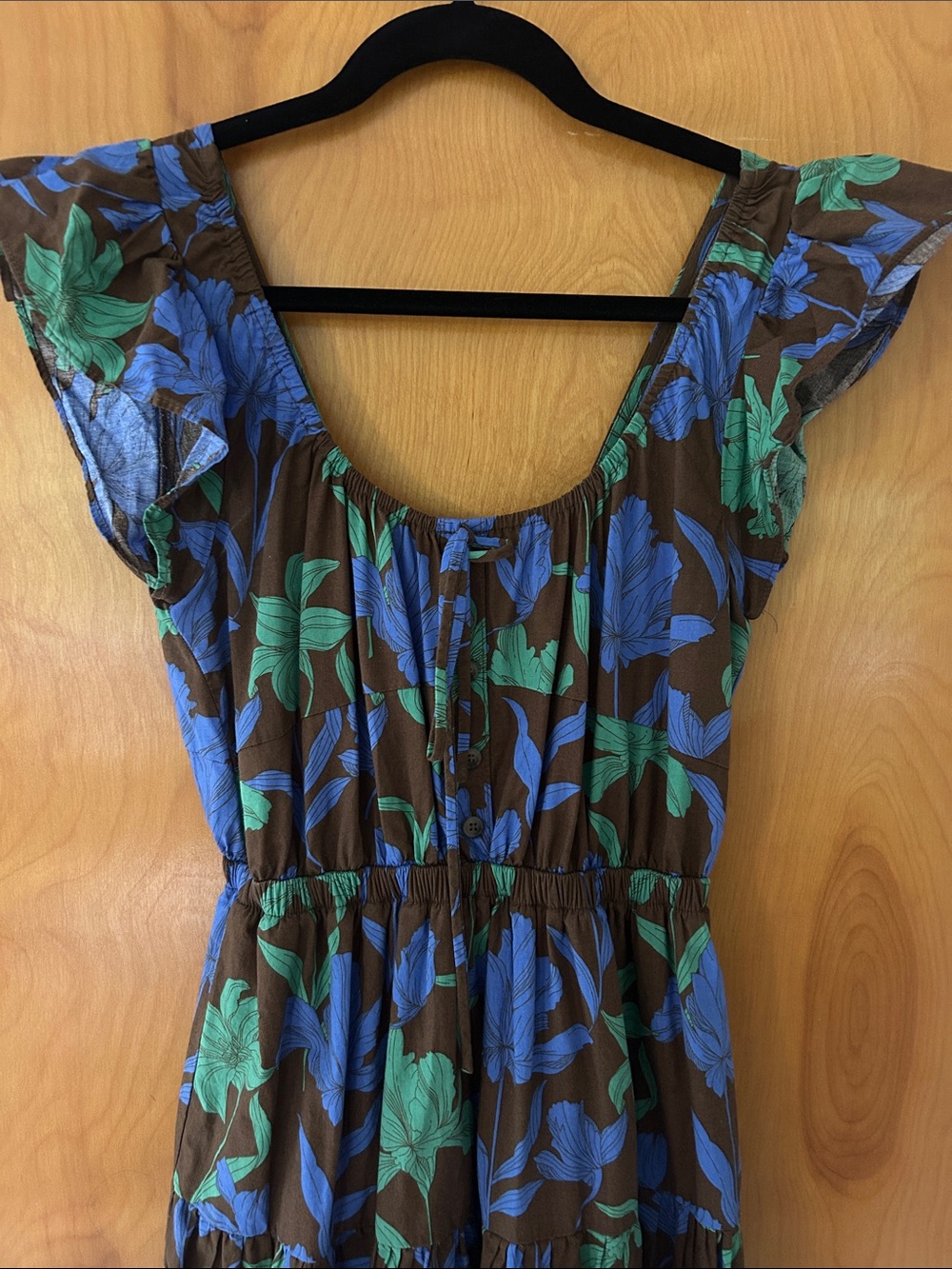 Moon River tropical Maxi Dress with Blue & Green Floral Print - Picture 2 of 9